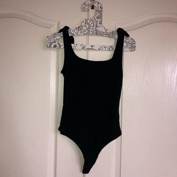 Elodie black ribbed‎ knit shoulder tie tank thong  bodysuit size small - Picture 1 of 5